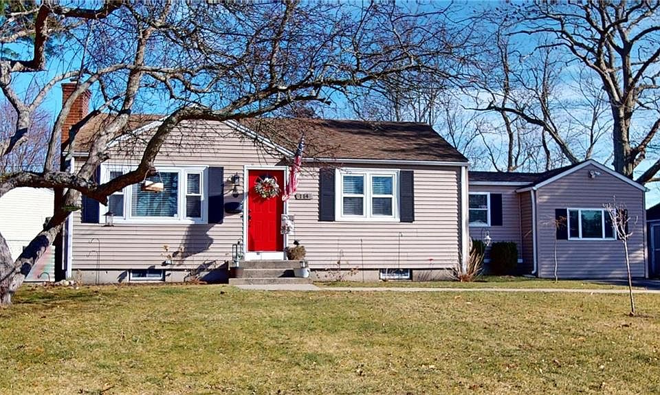 114 Claypool Dr, Warwick, RI 02886 Zillow
