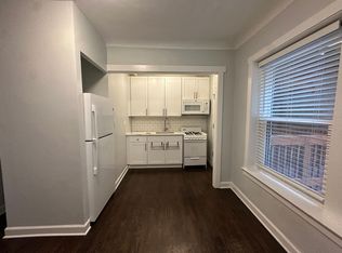 1375 W Greenleaf Ave #1S, Chicago, IL 60626