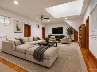 98 Byram Shore Rd APT 1, Greenwich, CT 06830