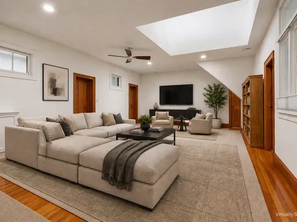 98 Byram Shore Rd APT 1, Greenwich, CT 06830