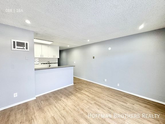 4th image of 12311 Burbank Blvd #6A