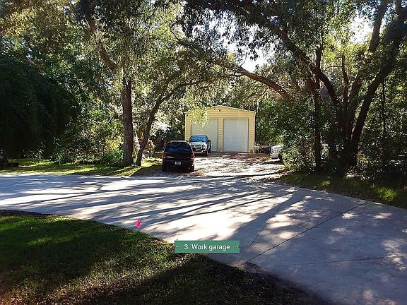 3rd image of 4200 Joslyn Ln