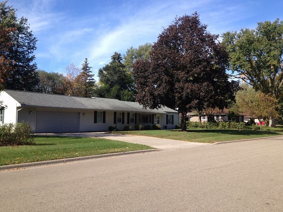 Front of the house 