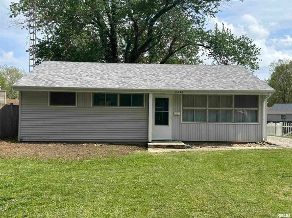 2456 E Devonshire Rd, Springfield, IL 62703