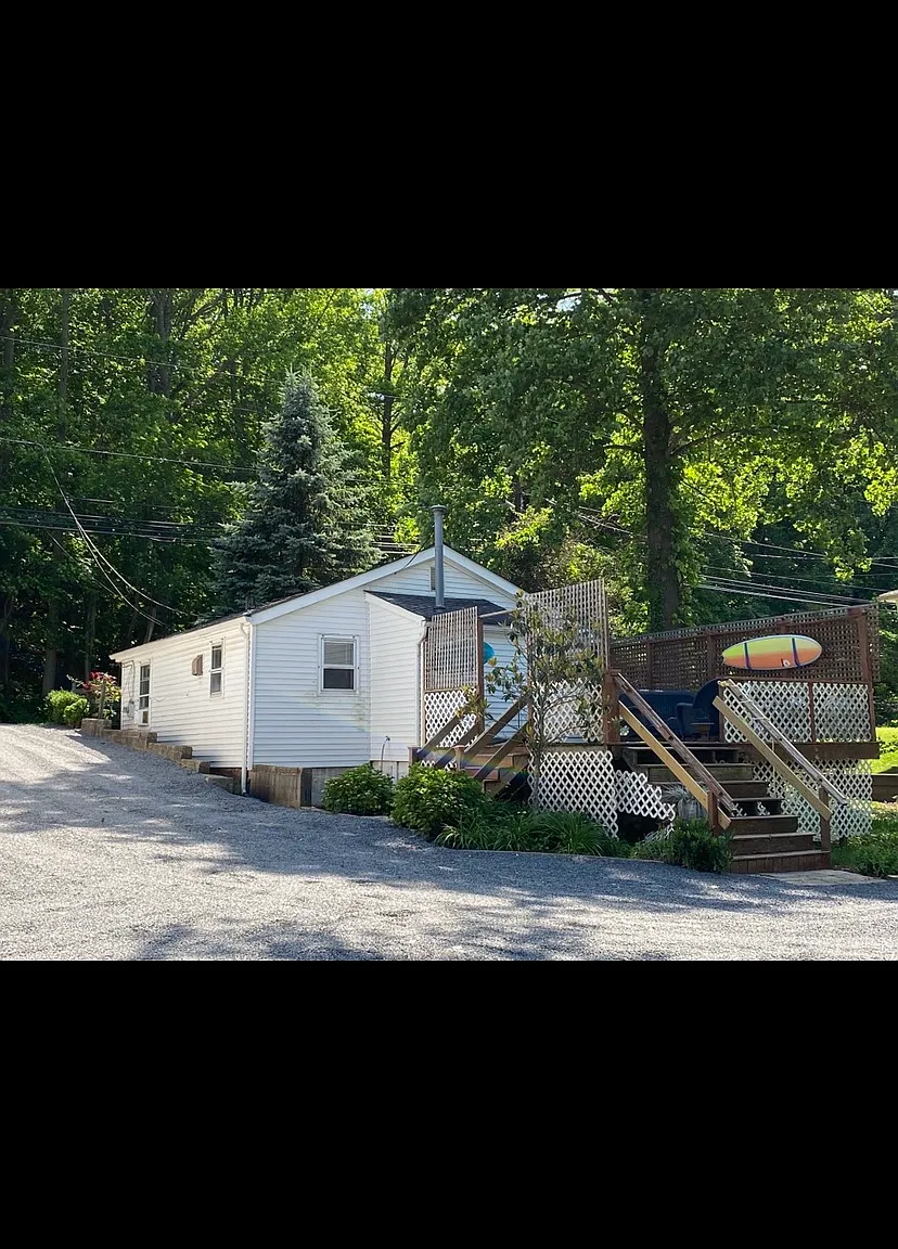 293 Hillside Ave — Photo 2