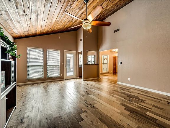 4th image of 3009 Collin Ct