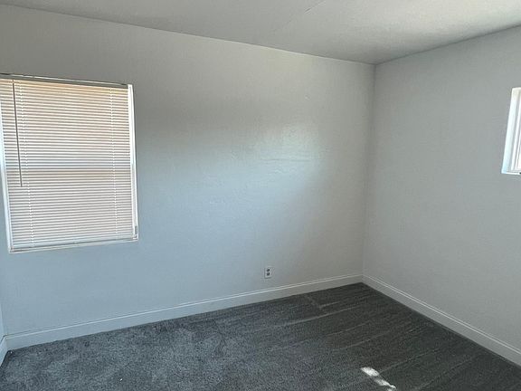 3rd image of 322 S San Carlos St