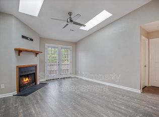 602 Waters Dr, Virginia Beach, VA 23462