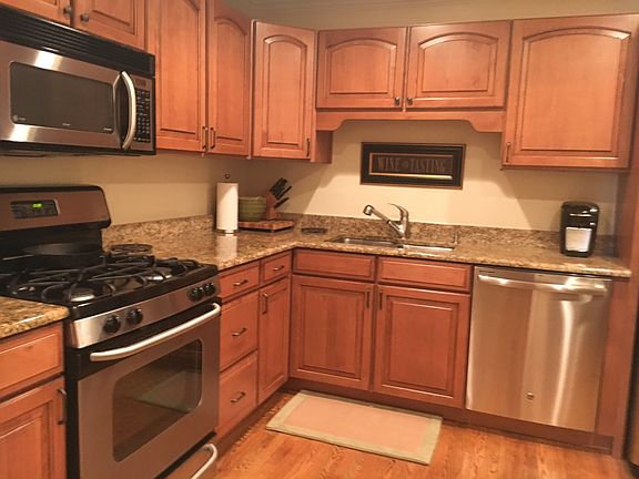 2nd image of 2423 N Kennicott Dr