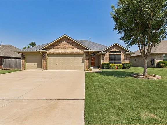 4th image of 4621 Oasis Ln