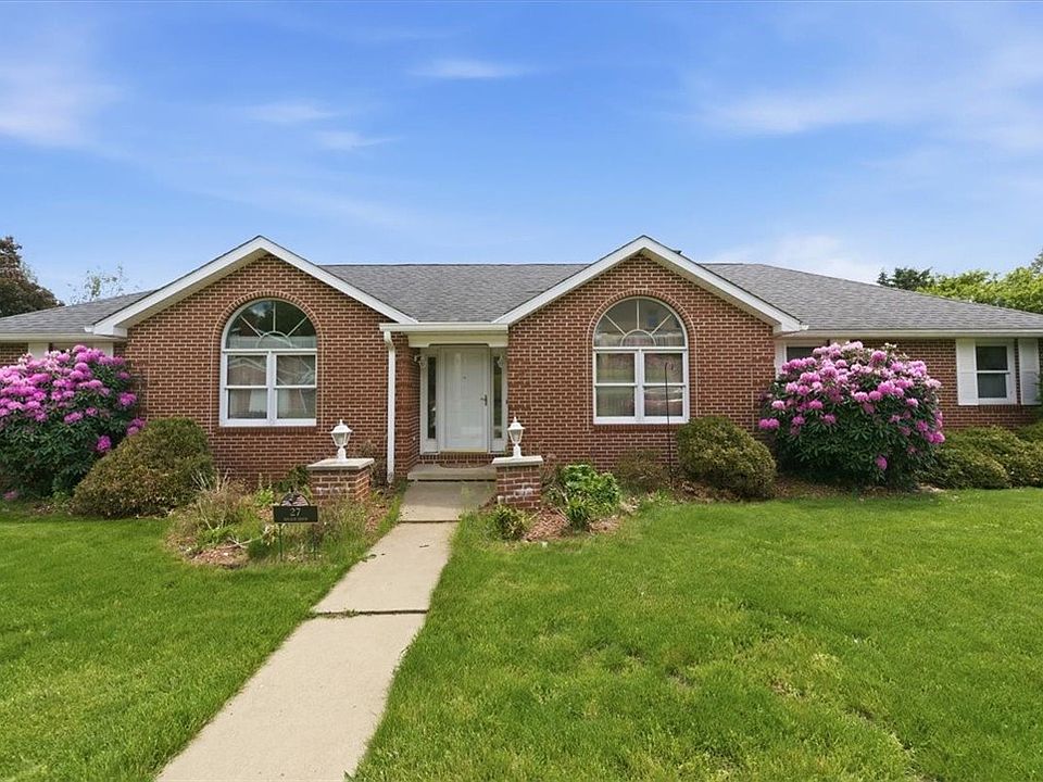1st image of 27 Miller Dr