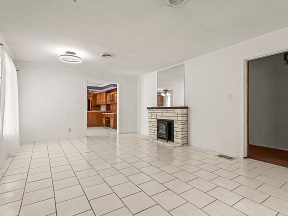 5th image of 4506 17th St