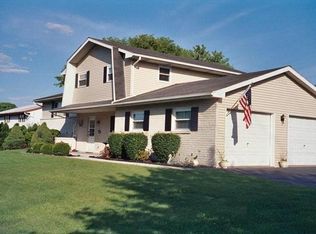 1350 Fairmont St, Whitehall, PA 18052