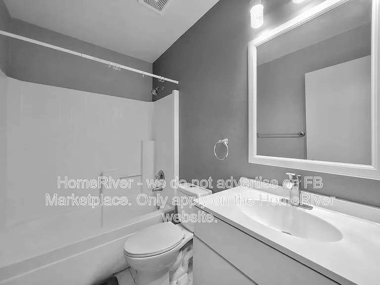 11202 W Devonshire Ave — Photo 8
