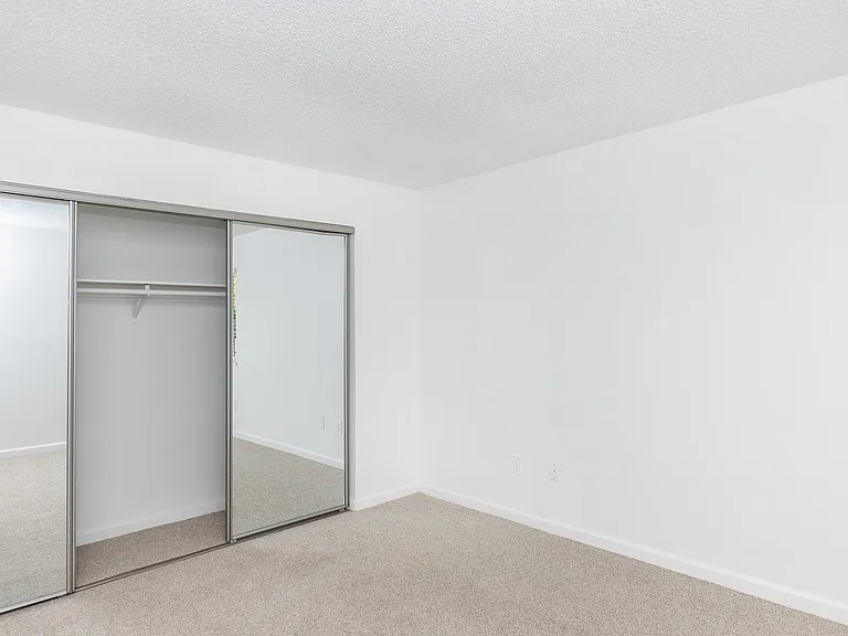 54 Quay Ct — Photo 34