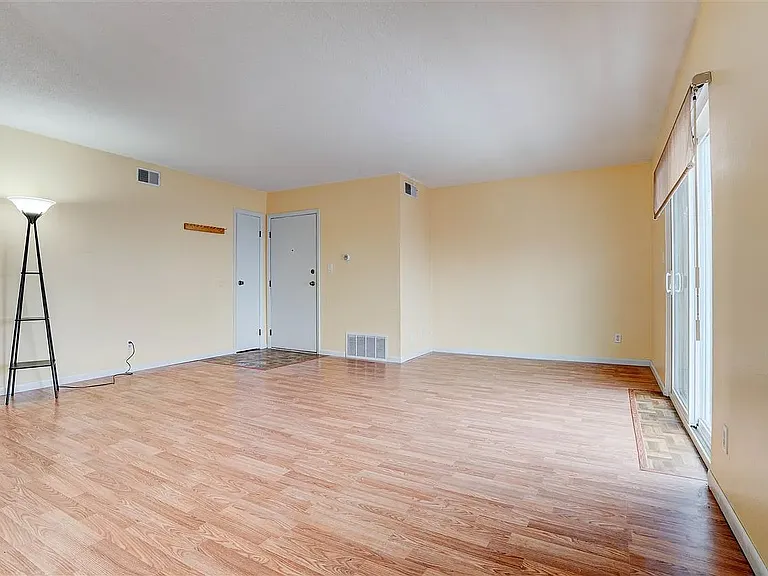 408 21st Avenue Pl — Photo 7