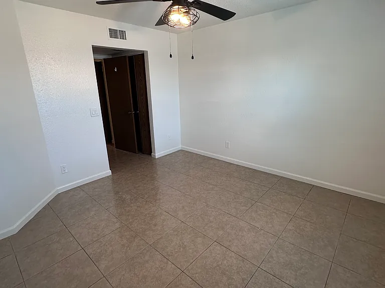 1548 E 30th Ave #1 — Photo 11