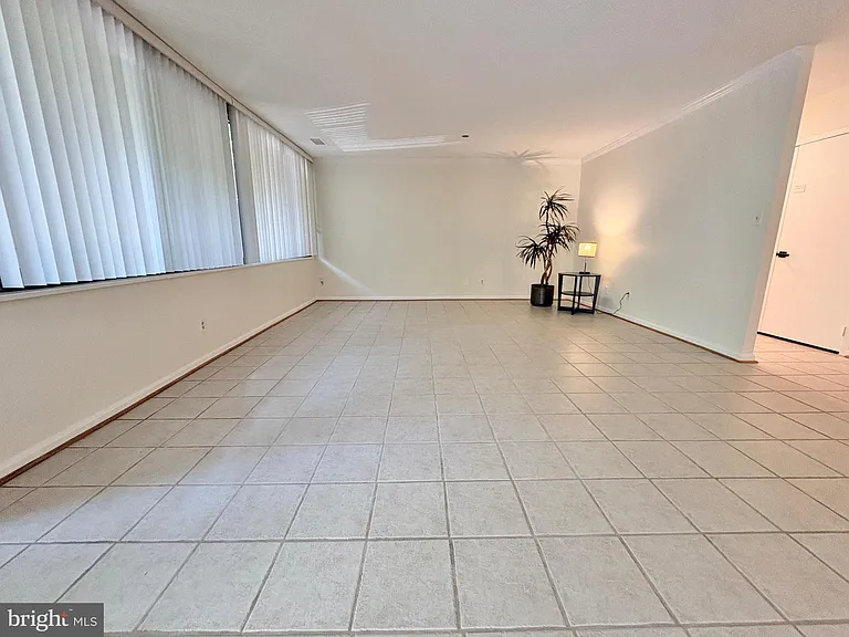 3713 George Mason Dr #T5W — Photo 22