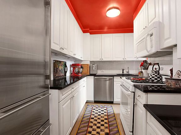 2nd image of 225 E 73rd St #9A