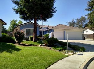 5421 W Evergreen Ct, Visalia, CA 93277
