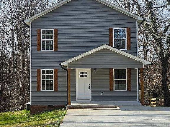 2nd image of 2520 Carroll Ave SE Lot 12