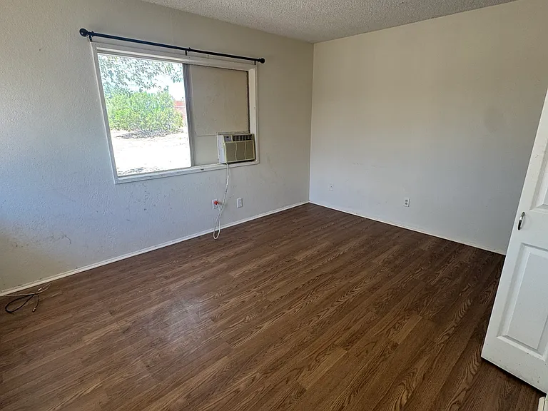 4579 Camarilla Ave — Photo 7