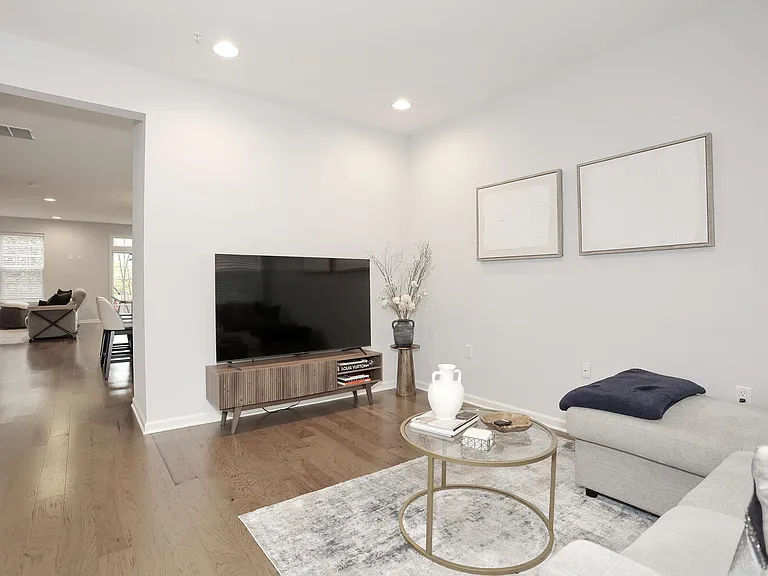 4 Masterson Ct — Photo 4