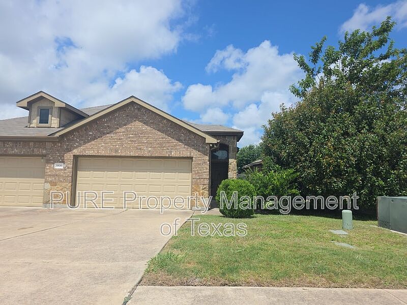 1st image of 1500 Muirfield Bend Dr #B