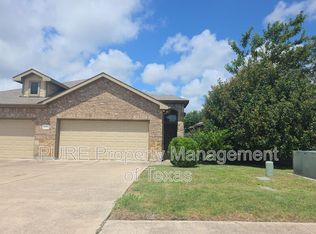 1500 Muirfield Bend Dr #B, Hutto, TX 78634