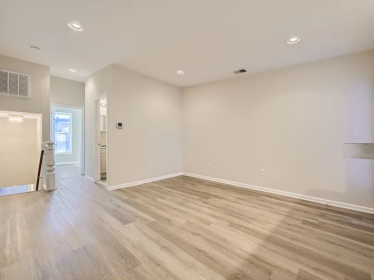 436 E Fort Ave — Photo 8