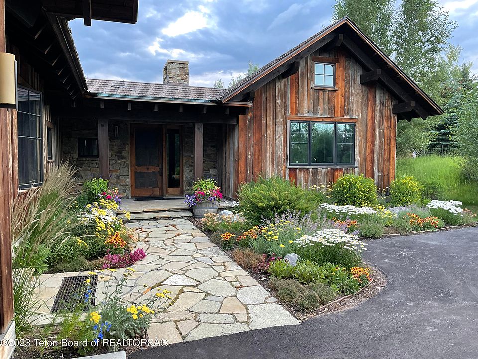 1st image of 2755 W Snowshoe Ln