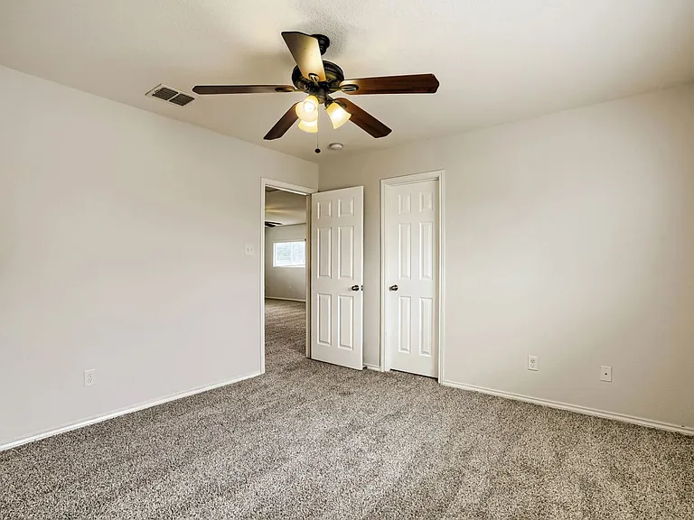 25251 Cambridge Wl — Photo 19