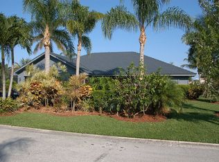 10660 SE Jupiter Narrows Dr, Hobe Sound, FL 33455