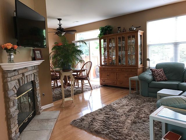 1st image of 515 Heritage Ct #515