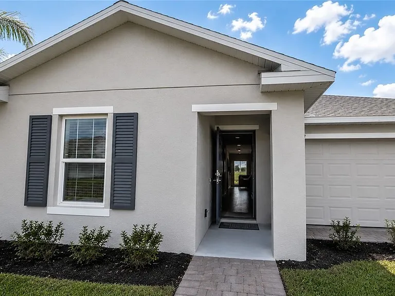11918 Savanna Lakes Blvd — Photo 1