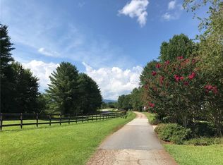 673 The Bear Blvd, Tamassee, SC 29686
