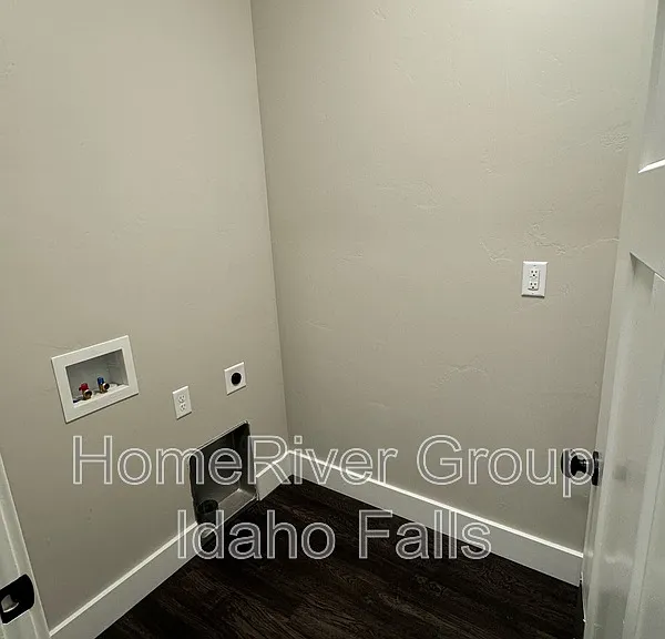 660 Saturn Ave #A — Photo 5