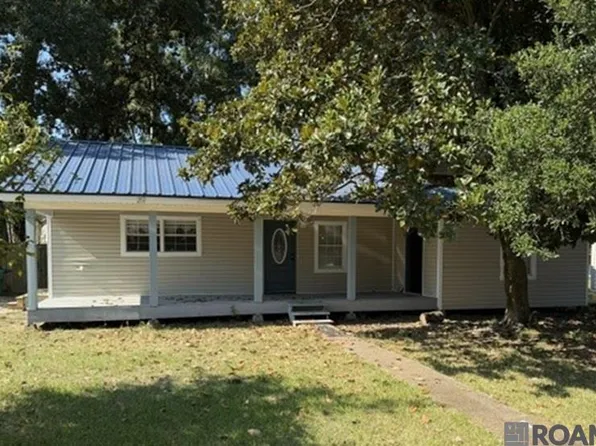 202 Leslie St, Denham Springs, LA 70726