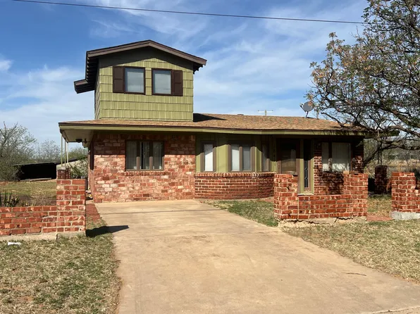 1841 Fig St, Colorado City, TX 79512