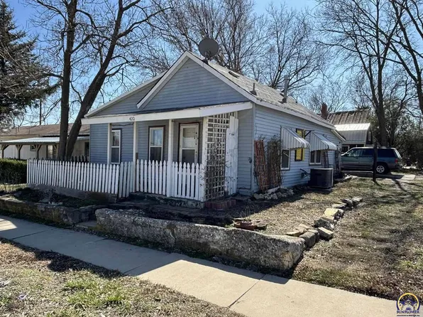 420 Main St, Cottonwood Falls, KS 66845