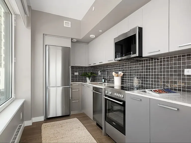 15 Bridge Park Dr #6-L — Photo 6
