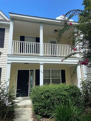 304 Campus Ln Photo 1