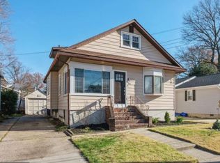 907 Maple Ave, Oaklyn, NJ 08107