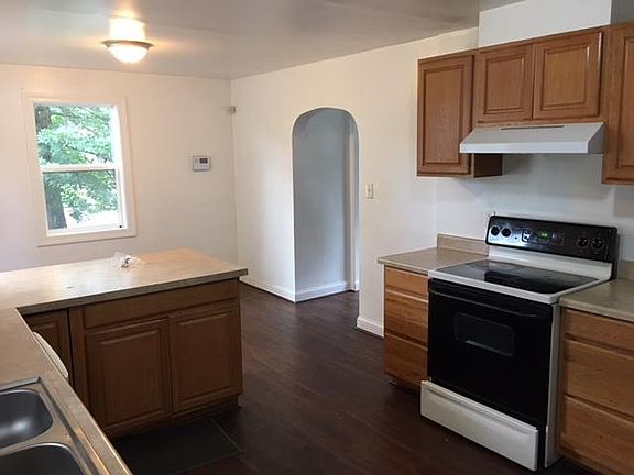 kitchen with eat in dining