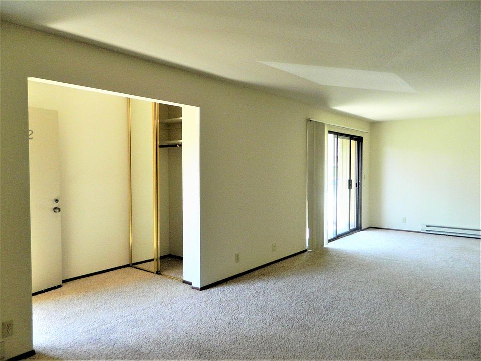 2nd image of 1322 Marcie Cir #1322