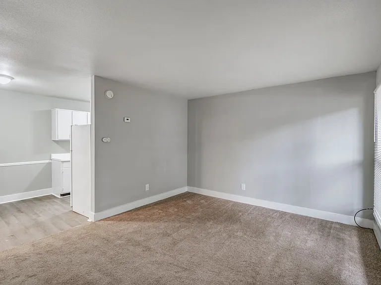 Park Fairfax Apartments — Photo 19