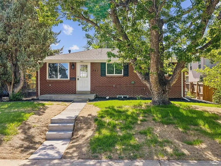 363 S Ivy St — Photo 20