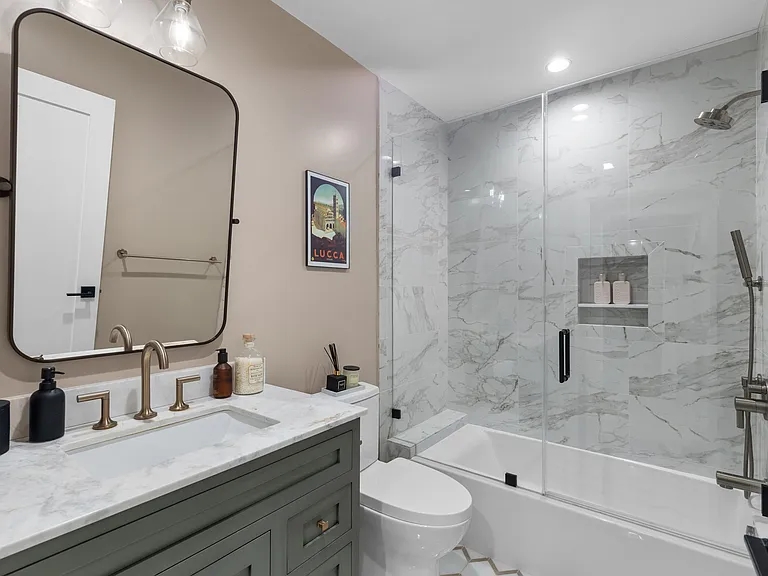 3286 Mandeville Canyon Rd — Photo 21