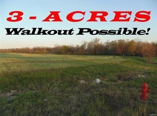 1000 Buckeye Xing, Highland, IL 62249