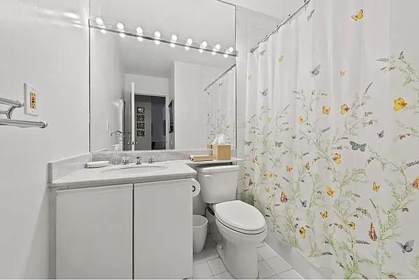 Rented by Douglas Elliman | media 8